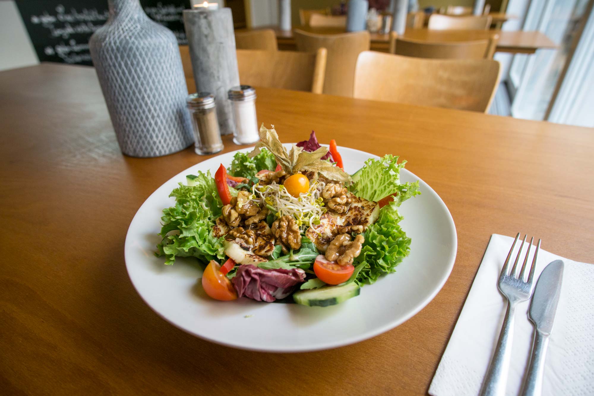 Halloumi salad from Nosh