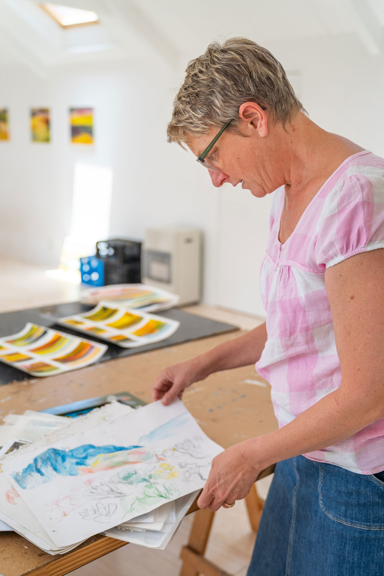 South Artist, Jenny Parsons in her studio